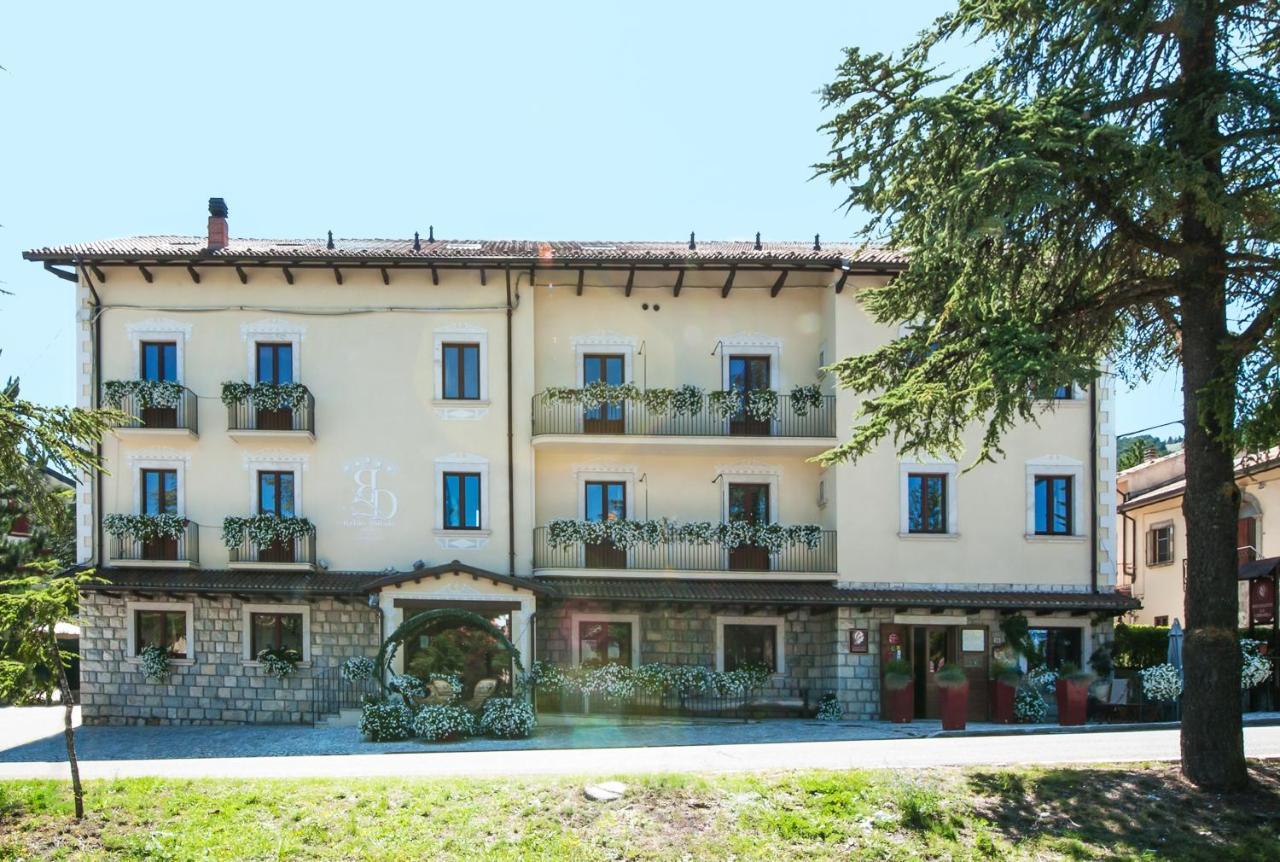 Relais Ducale Spa&Pool Pescocostanzo Buitenkant foto